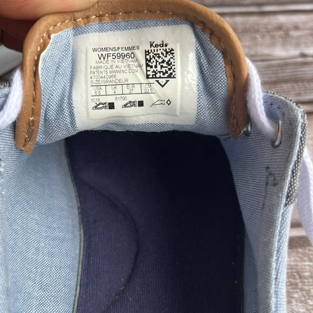 Keds Gray with light Blue Canvas Sneakers with White Accents Size 6.5